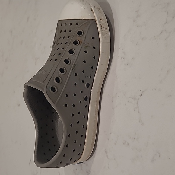 C10 Gray Native Water shoes - Picture 6 of 7